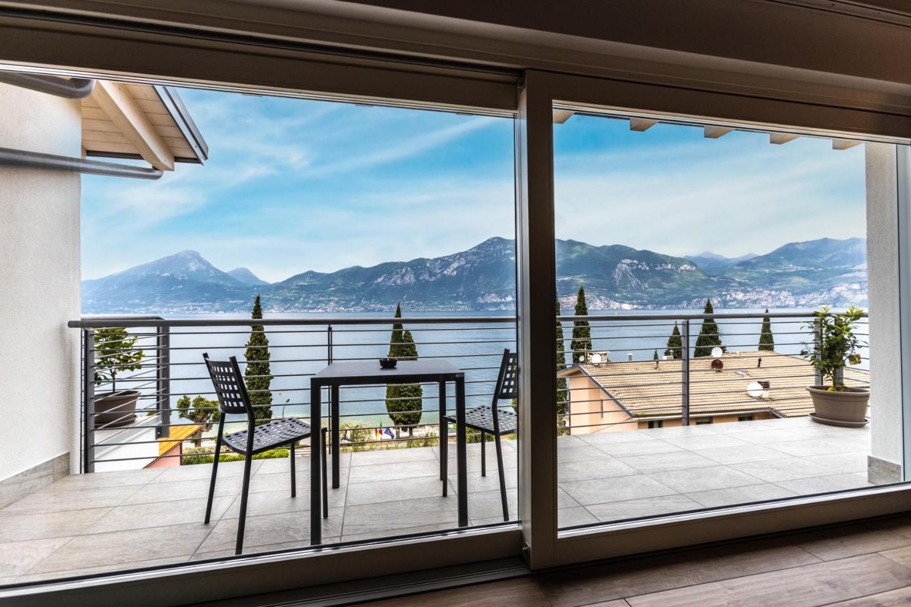 Residence Solei Classic & Plus Brenzone sul Garda Zewnętrze zdjęcie