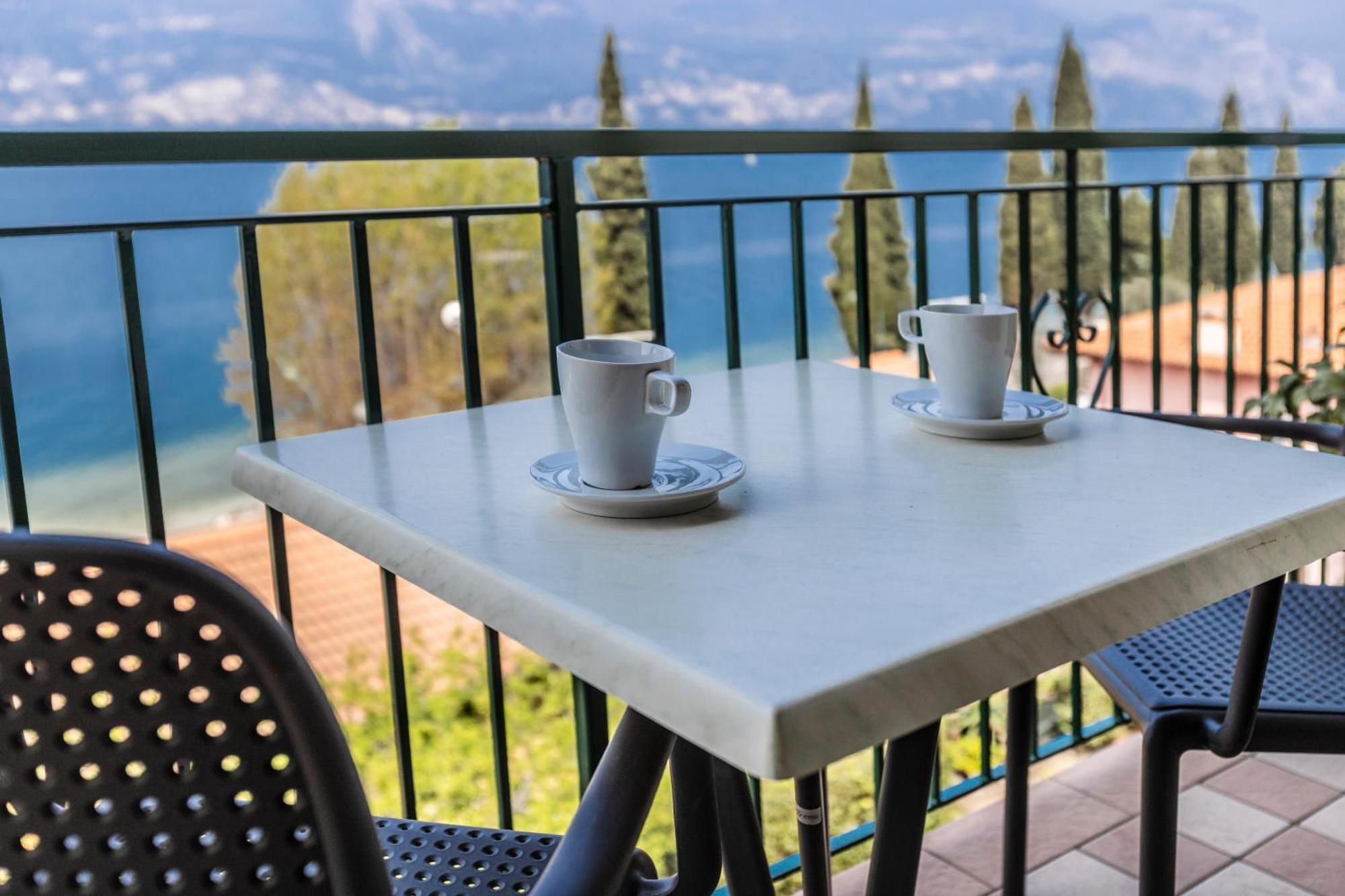 Residence Solei Classic & Plus Brenzone sul Garda Zewnętrze zdjęcie